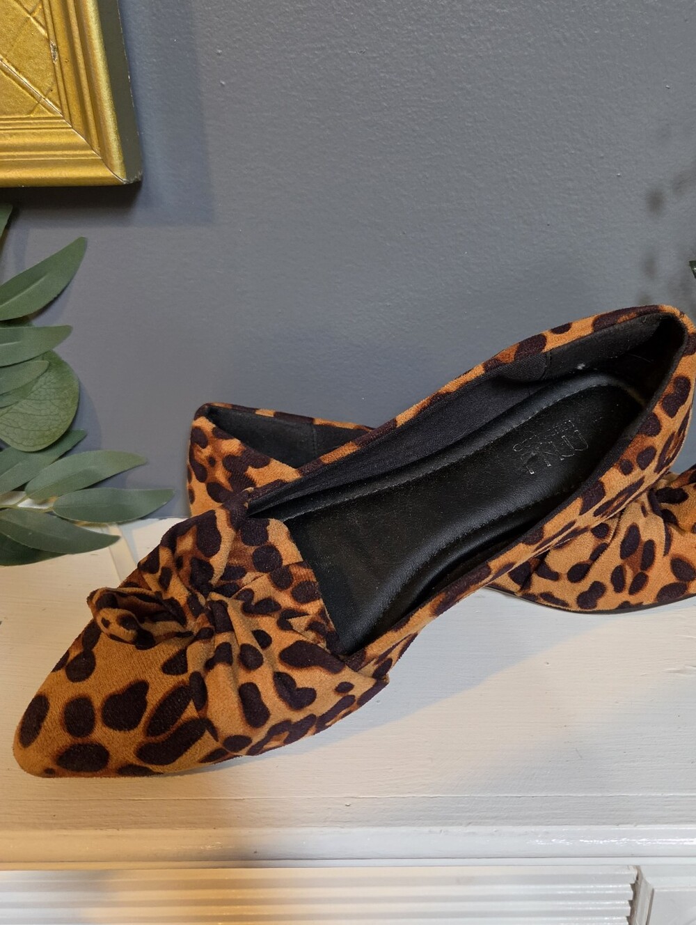 Womens Size 9 Leopard Print Pointed Toe Knot Flats - Brown/Black